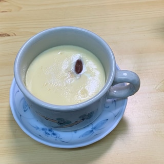 冷蔵庫の余り物シリーズ　チーズと豆の茶碗蒸し